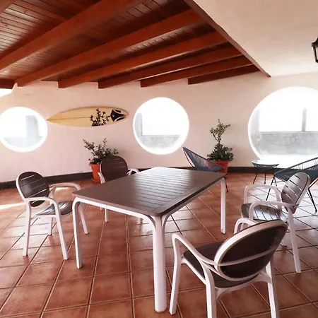Holiday home Famaraprimeralinea